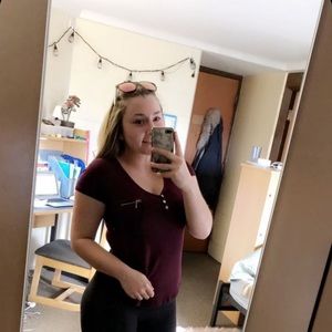 Meet your Posher, Dina